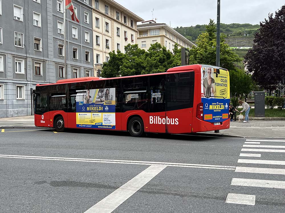 Publicidad Autobús PLUS